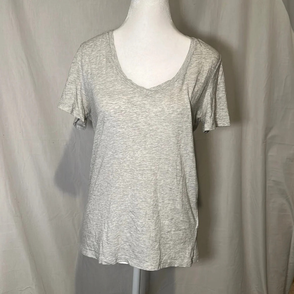 heathered gray Old Navy relaxed v neck tshirt size small - Picture 1 of 3